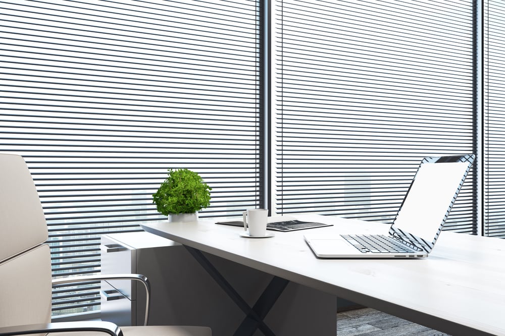 empty-laptop-computer-office