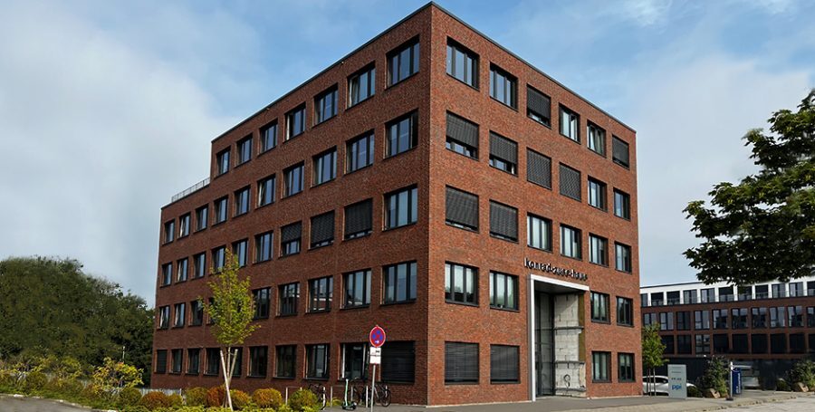konrad-zuse-haus_Einsteinstr.-5-24118-Kiel-900x455